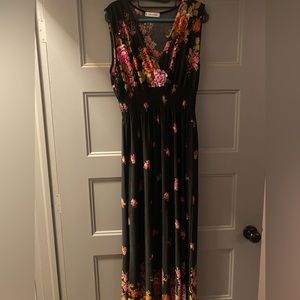 Sleeveless maxi